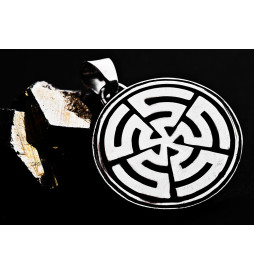 Кулон Для сильної жінки двошаровий